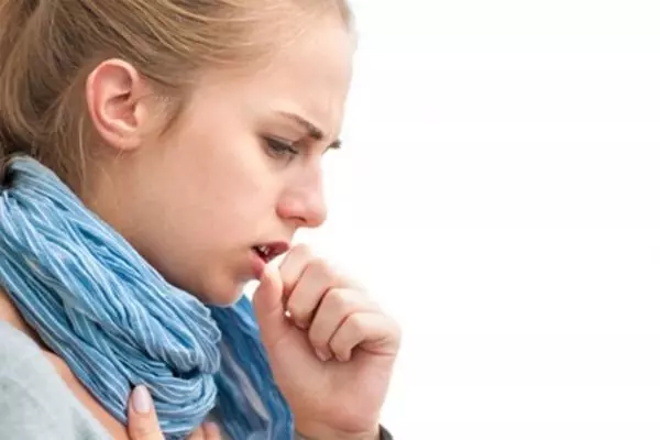 Viêm thanh quản làm cổ họng đau nhức, khàn tiếng và cách xử lý